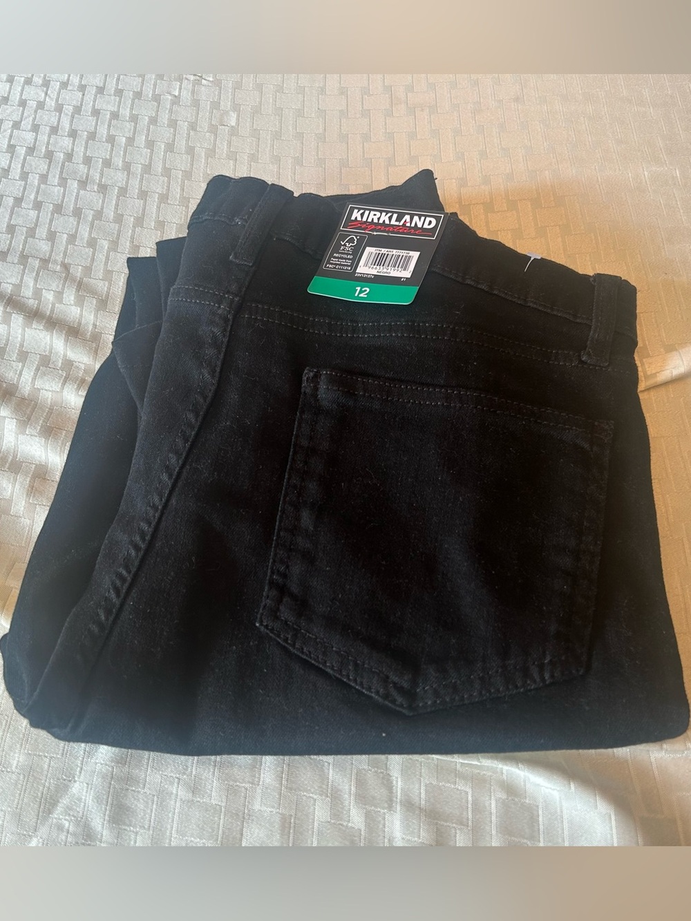 Kirkland Signature women’s Black Slim Straight Jeans